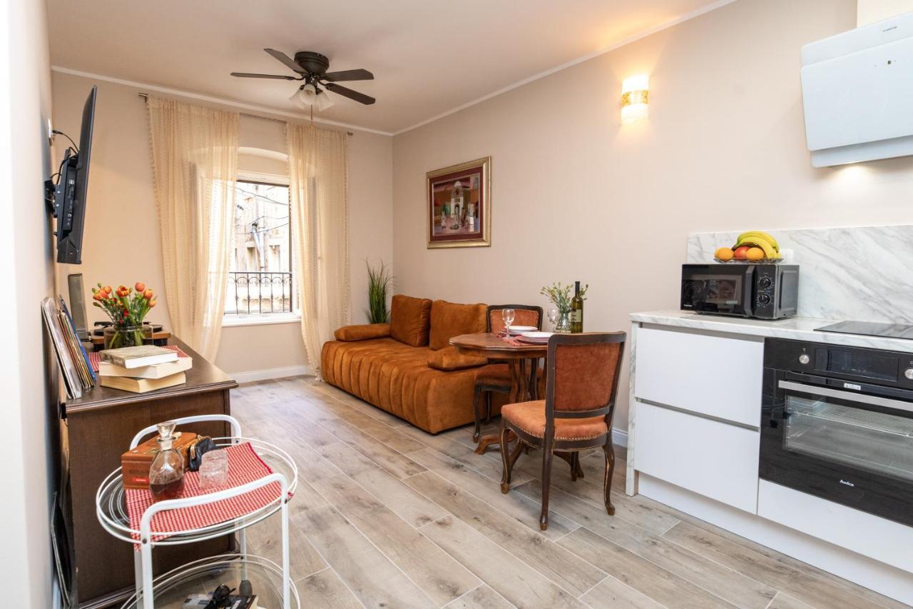 Stanley Helenski - Apartment In Old Town Sibenik Exterior photo