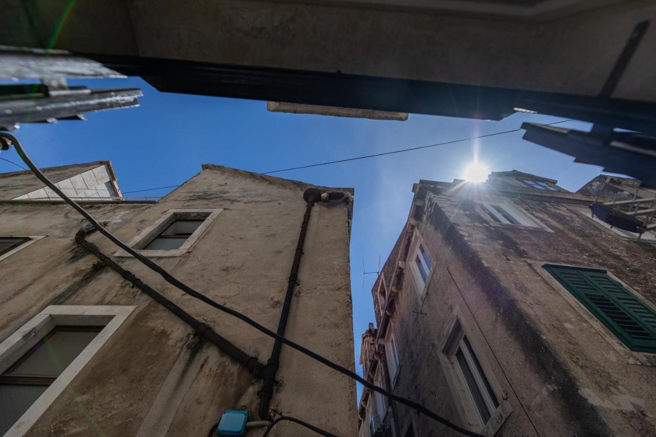 Stanley Helenski - Apartment In Old Town Sibenik Exterior photo